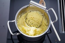 Kartoffelpüree einfach selber machen - www.emmikochteinfach.de
