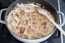 Schnelles Rahm-Rinderfilet Stroganoff - www.emmikochteinfach.de