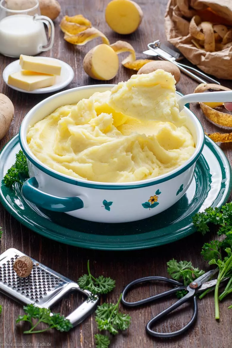 Kartoffelpüree einfach selber machen - www.emmikochteinfach.de