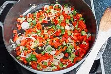 Hähnchen süss sauer Rezept - www.emmikochteinfach.de