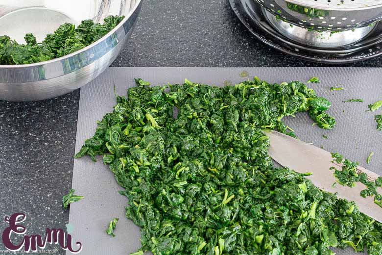 Blattspinat für Cannelloni - www.emmikochteinfach.de