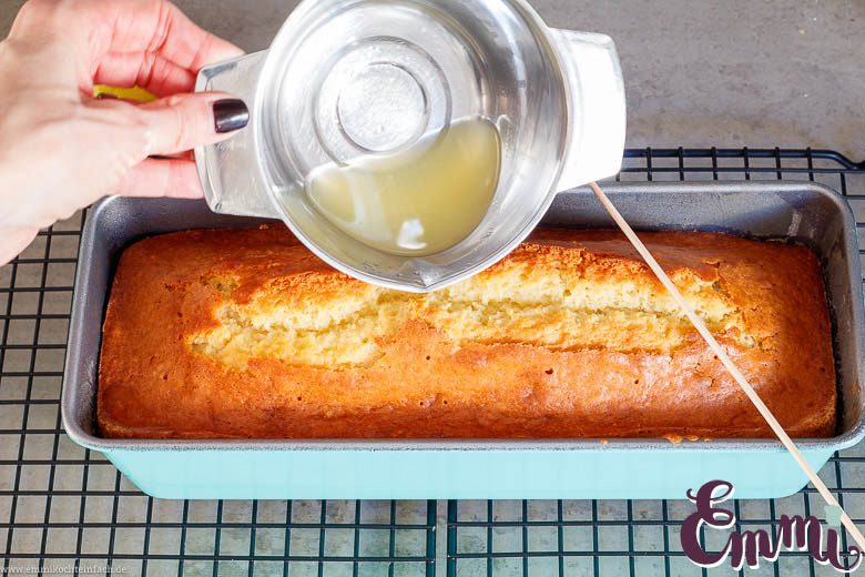 Zitronensaft Zitronenkuchen - www.emmikochteinfach.de