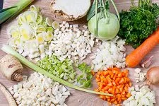 Gemüsebrühe selber machen - www.emmikochteinfach.de
