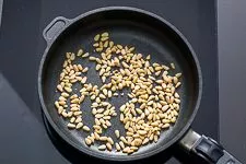 Bärlauch Pesto - www.emmikochteinfach.de