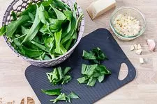 Bärlauch Pesto - www.emmikochteinfach.de