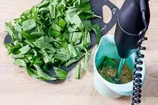 Bärlauch Pesto - www.emmikochteinfach.de