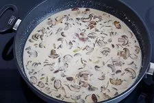 Hähnchengeschnetzeltes mit Pilzen - www.emmikochteinfach.de
