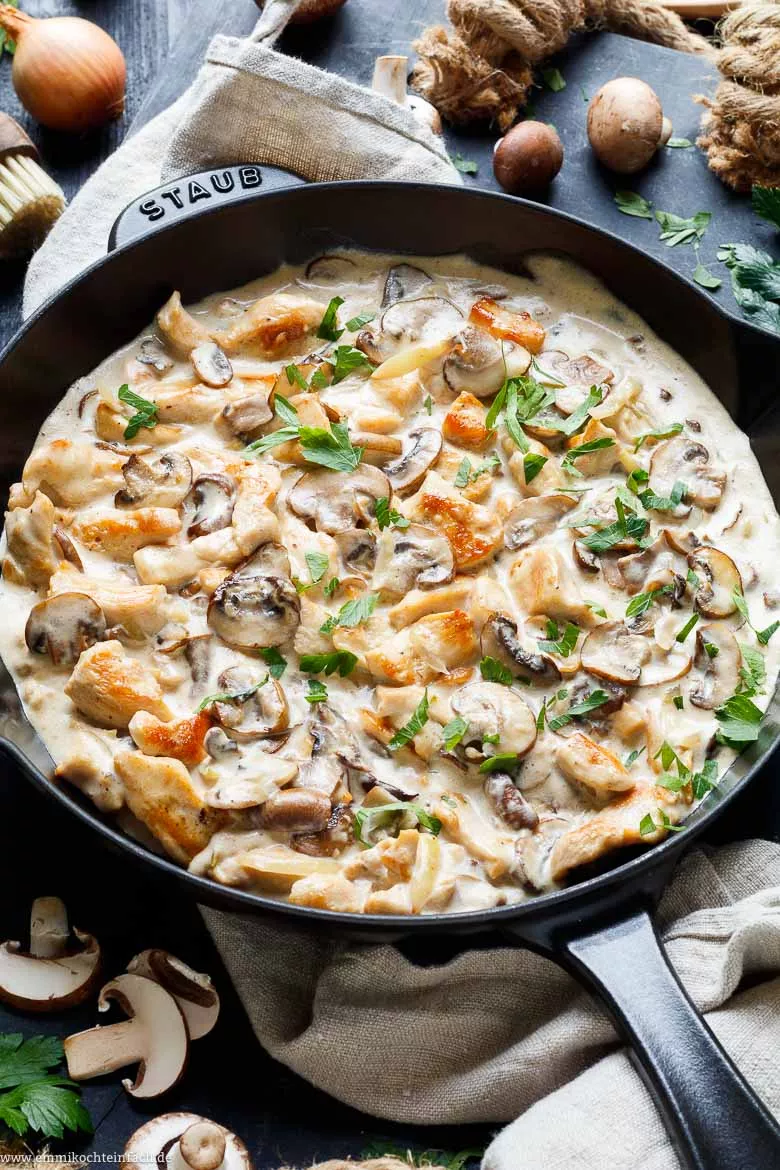 Hähnchen Geschnetzeltes mit Champignons - www.emmikochteinfach.de