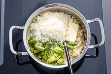 Spargelrisotto mit grünem Spargel - www.emmikochteinfach.de