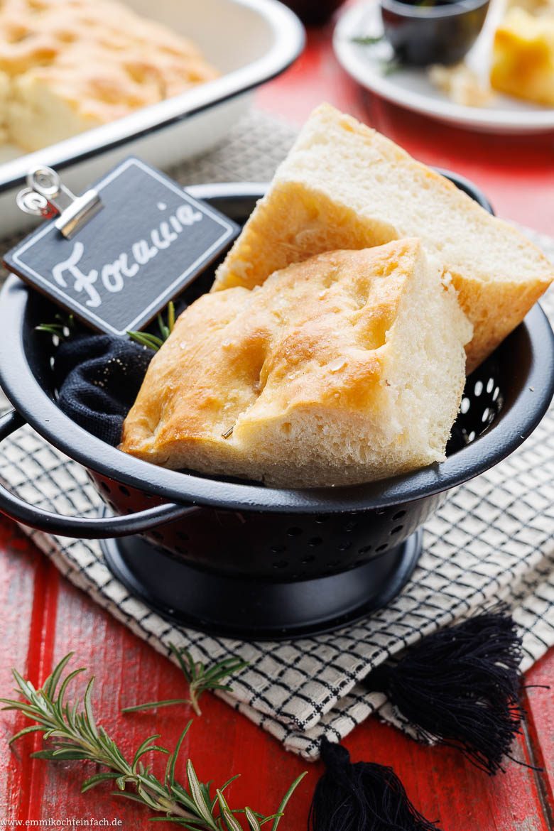 Focaccia Rezept - www.emmikochteinfach.de