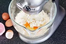 Erdbeer Rhabarber Kuchen - www.emmikochteinfach.de