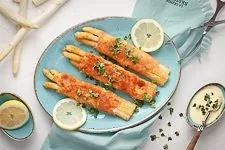Spargel Cordon Bleu Röllchen - www.emmikochteinfach.de