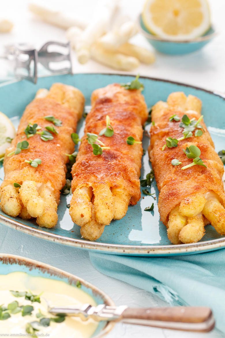 Spargel Cordon Bleu Röllchen - www.emmikochteinfach.de