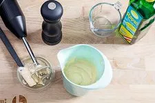 Caesar Salad Dressing zubereiten