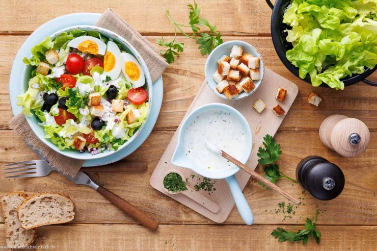 Joghurt-Dressing selber machen Joghurt-Dressing selber machen