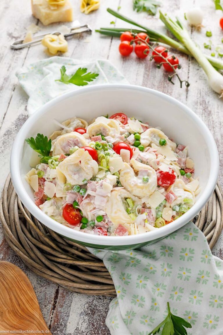 Tortellini Salat mit Schinken - emmikochteinfach