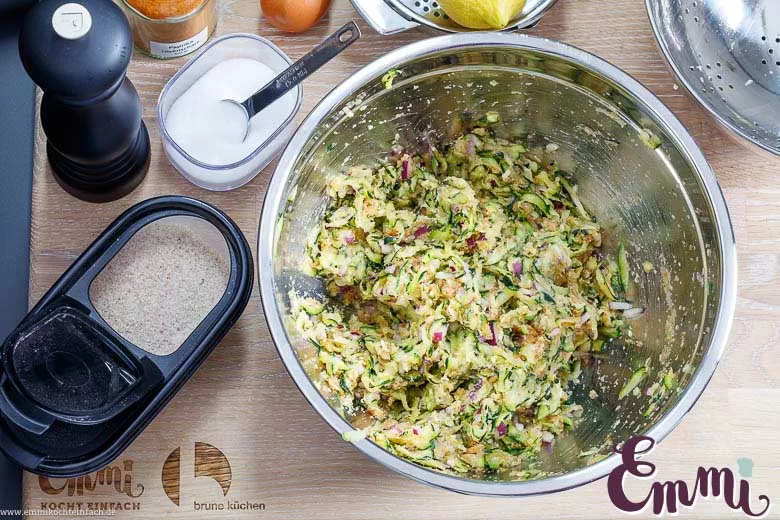 Zucchinipuffer Masse