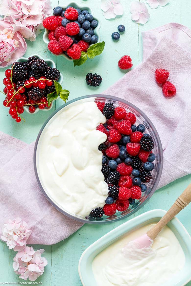 Dessert mit Beeren