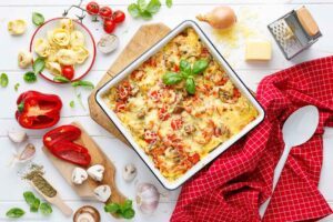 Rezept für Tortellini-Auflauf mit Schinken und Gemüse