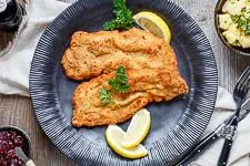 Schnitzel panieren und braten