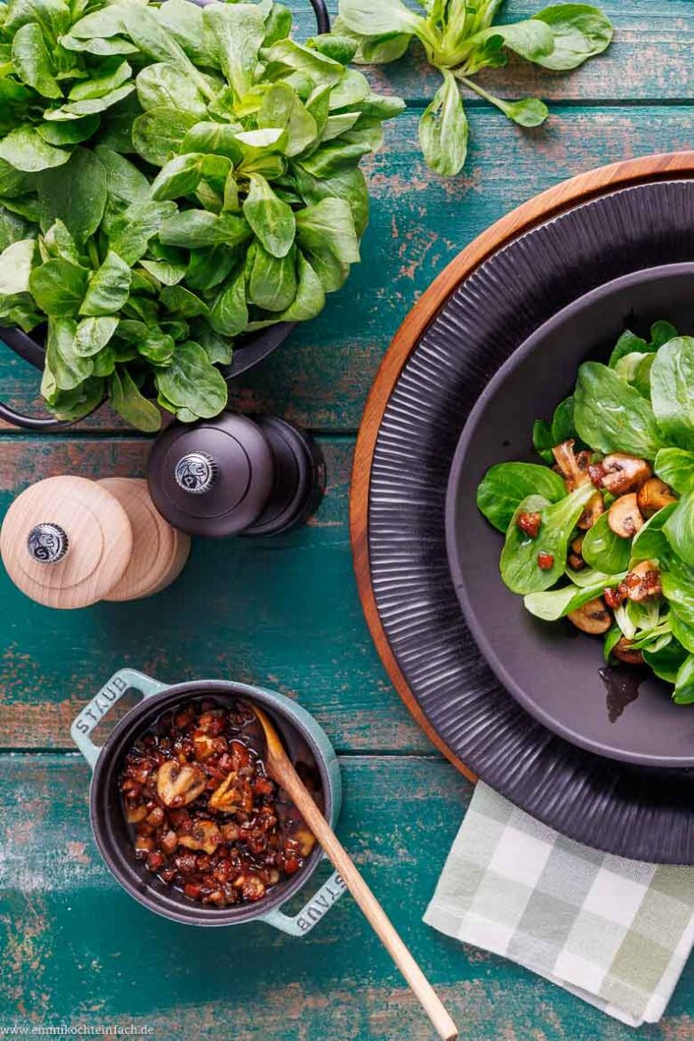 Feldsalat mit Speck und Champignons Feldsalat mit Speck und Champignons