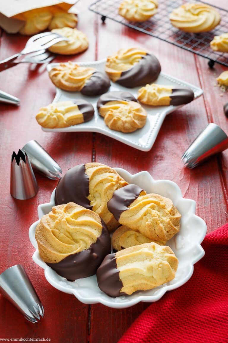 Spritzgebäck - klassisches Grundrezept Spritzgebäck - klassisches Grundrezept