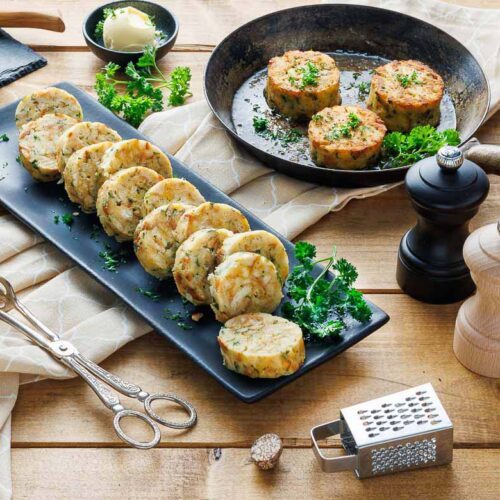 Serviettenknödel - klassisch &amp; einfach - emmikochteinfach