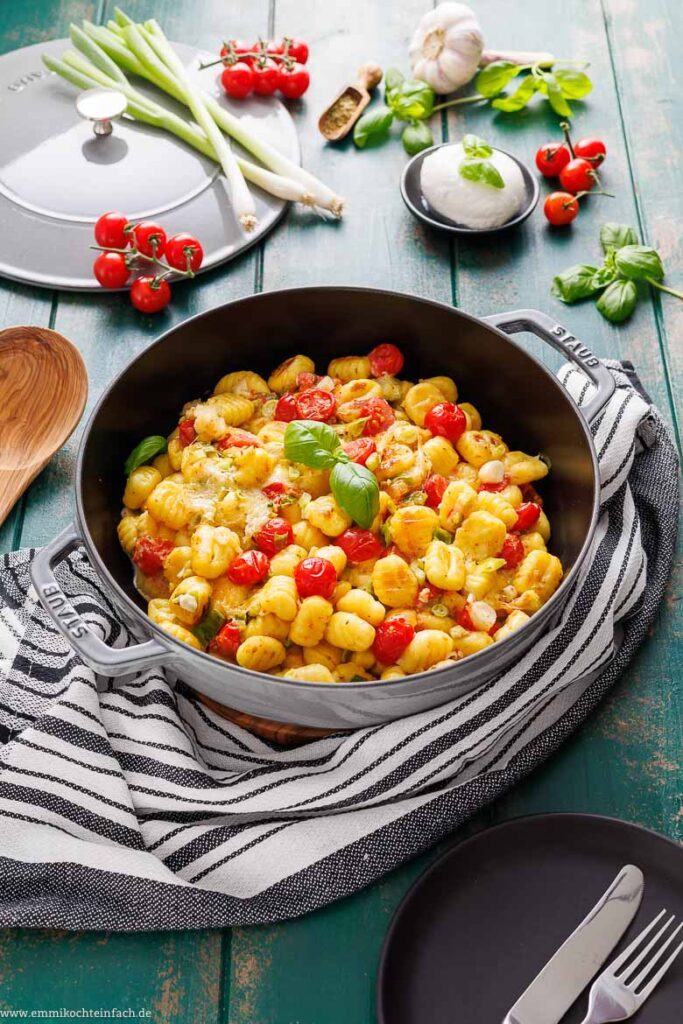 Gnocchi Pfanne – schnell &amp; einfach - emmikochteinfach