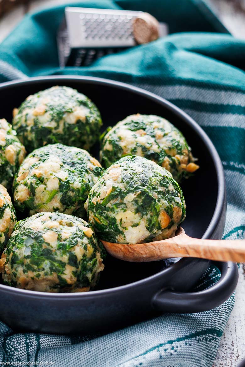 Spinatknödel einfach gemacht