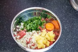 Hackbällchen Masse