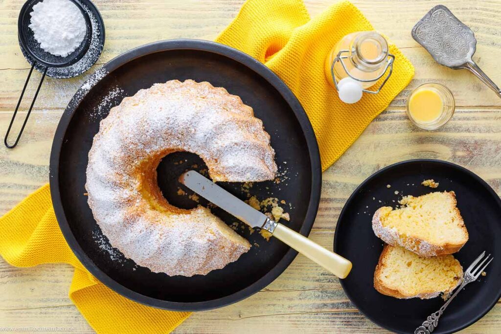 Eierlikörkuchen - saftig &amp; klassisch