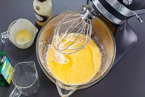 Eierlikörkuchen backen