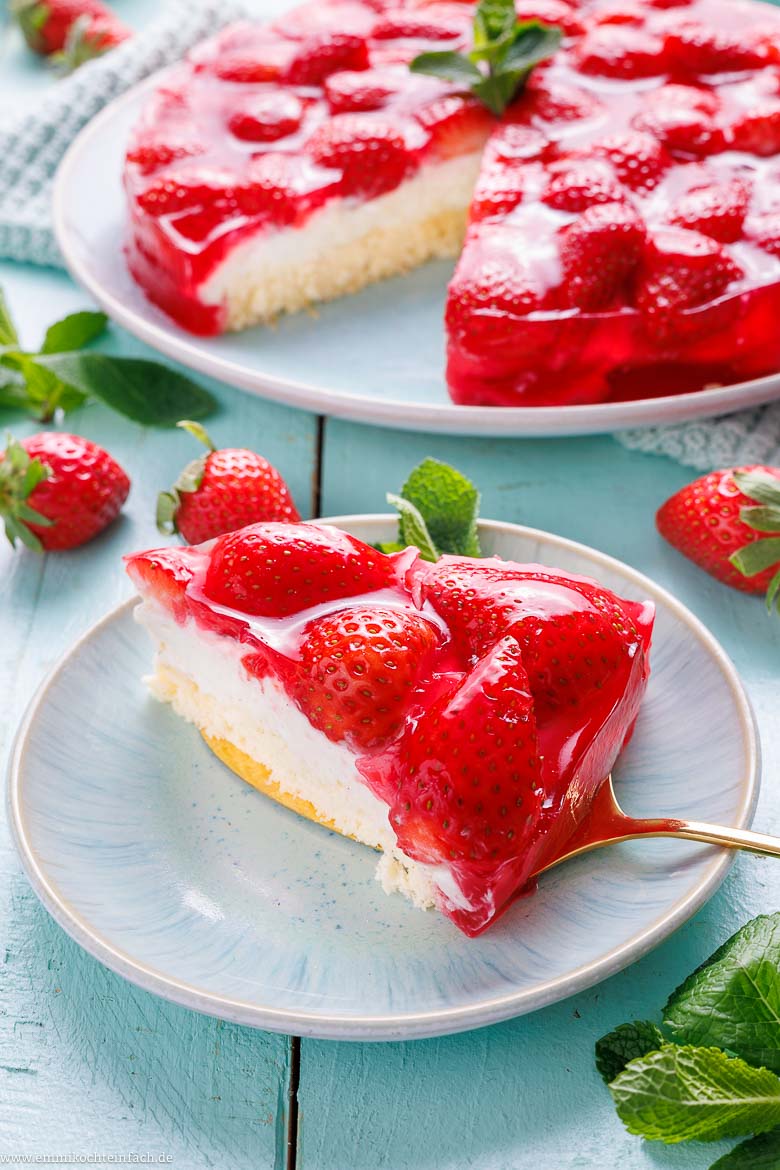 Fluffig, saftig, fruchtig: Einfacher Kuchen mit Erdbeeren