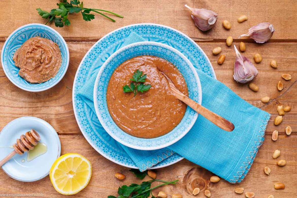 Erdnusssauce – einfaches 3-Minuten-Rezept