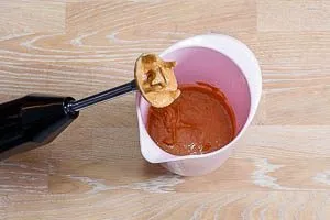 Zutaten für Erdnusssauce im Mixbecher verrührt