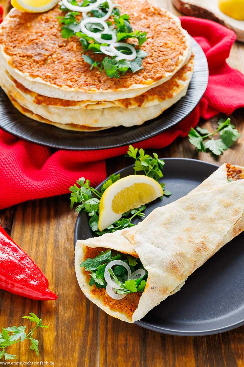 Perfekt in der Lunchbox: Lahmacun mit Hefeteig