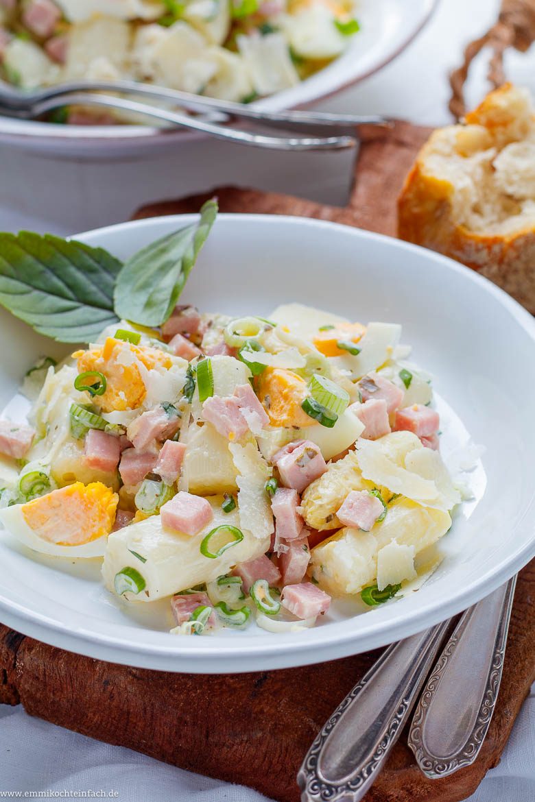 Schmeckt wie bei Oma: Spargelsalat mit Ei und Schinken