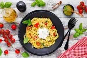 Burrata Rezept mit Pasta und Tomaten