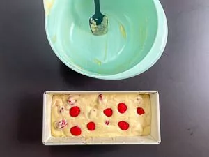Himbeerkuchen in die Kastenform