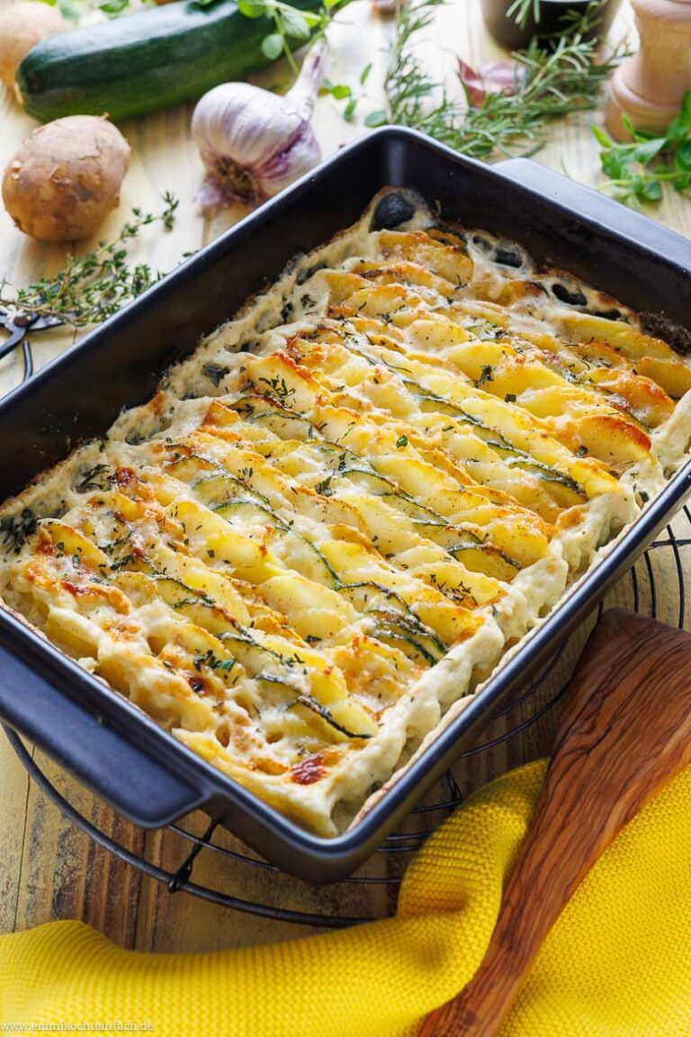 Kartoffel-Zucchini-Auflauf – cremig und würzig - emmikochteinfach