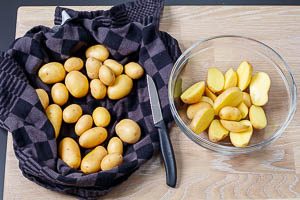 Kartoffeln waschen und schneiden