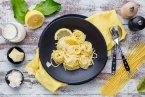 Spaghetti al Limone - Nudeln in cremiger Zitronen-Sauce
