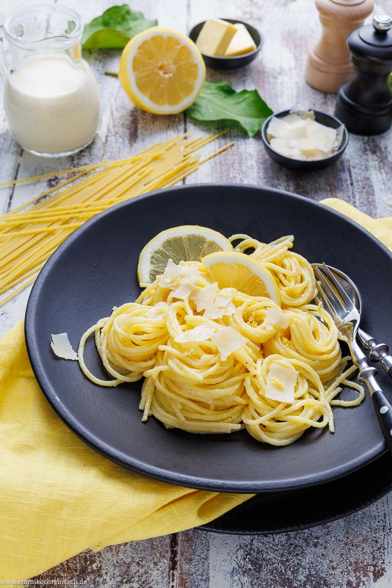 Spaghetti al Limone - Nudeln in cremiger Zitronen-Sauce