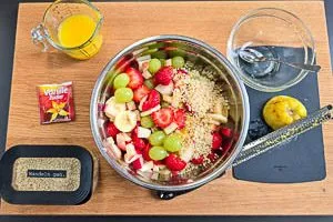 Obstsalat selber machen mit Vanillezucker und Mandeln