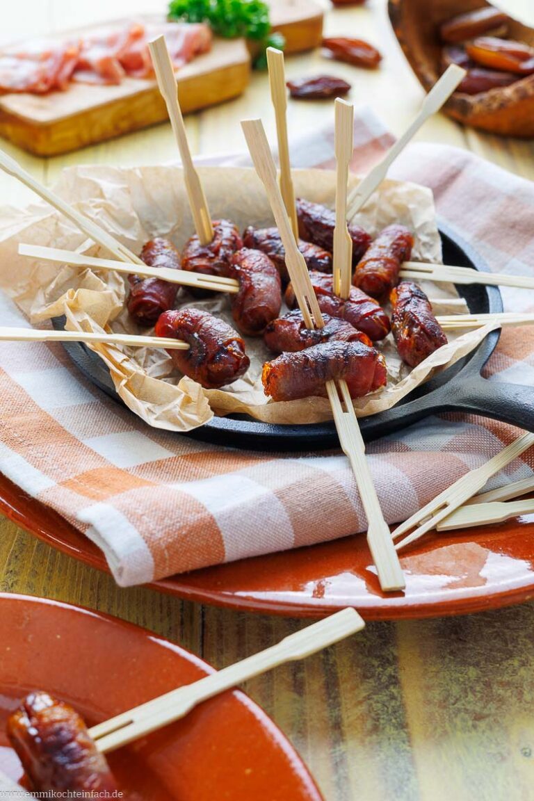 Datteln im Speckmantel aus dem Ofen