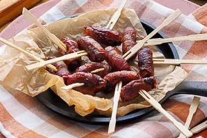 Datteln im Speckmantel aus dem Ofen