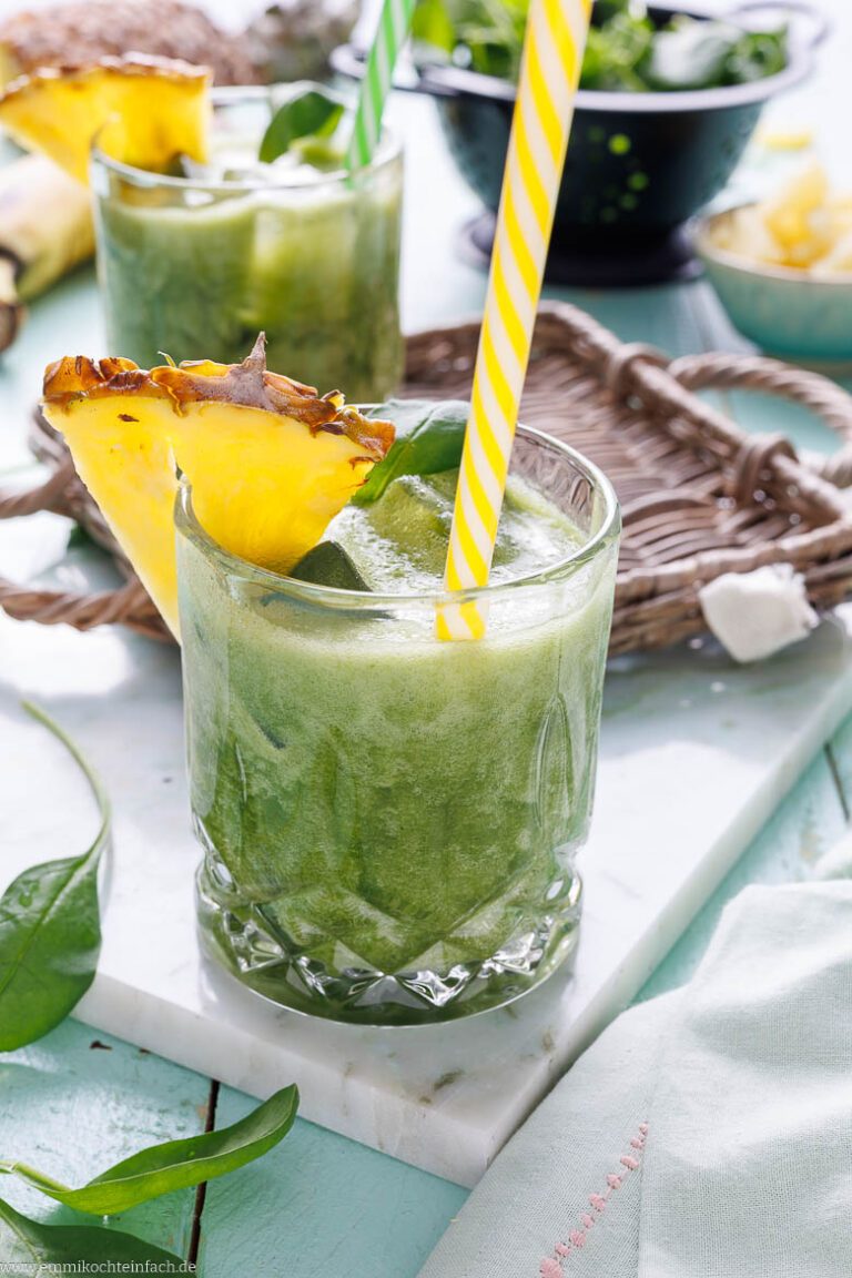 Grüner Smoothie mit Spinat Grüner Smoothie mit Spinat
