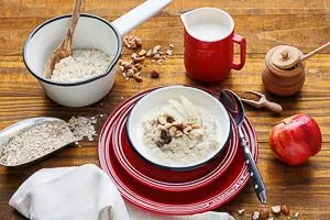 Fertig ist der Porridge angerichtet!