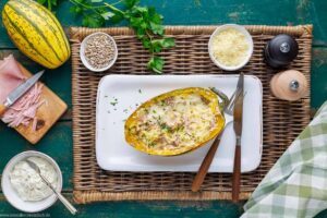 Spaghettikürbis Rezept mit Schinken und Käse