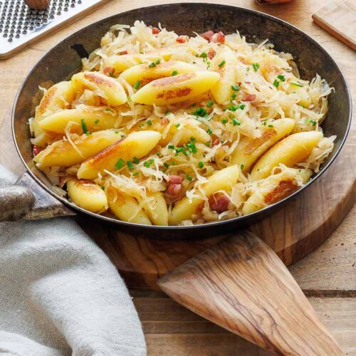 Schupfnudeln mit Sauerkraut und Speck